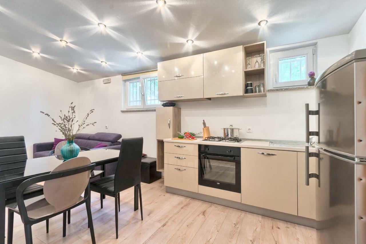 Wellness Apartman Kaiser Pula Eksteriør billede