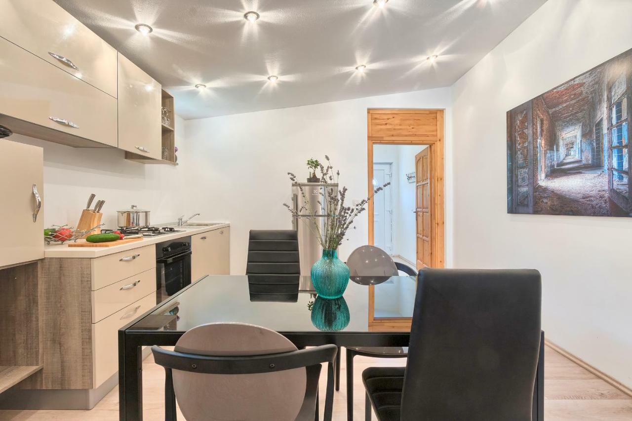 Wellness Apartman Kaiser Pula Eksteriør billede